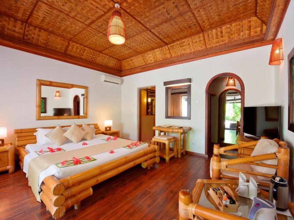 Angaga Island Resort And Spa Eksteriør billede