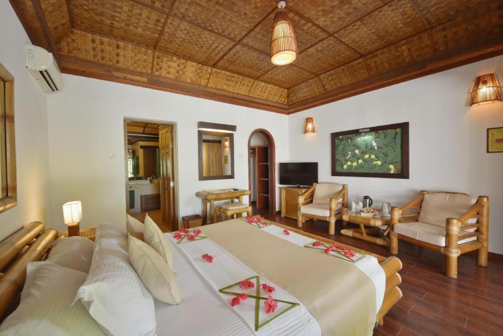 Angaga Island Resort And Spa Eksteriør billede