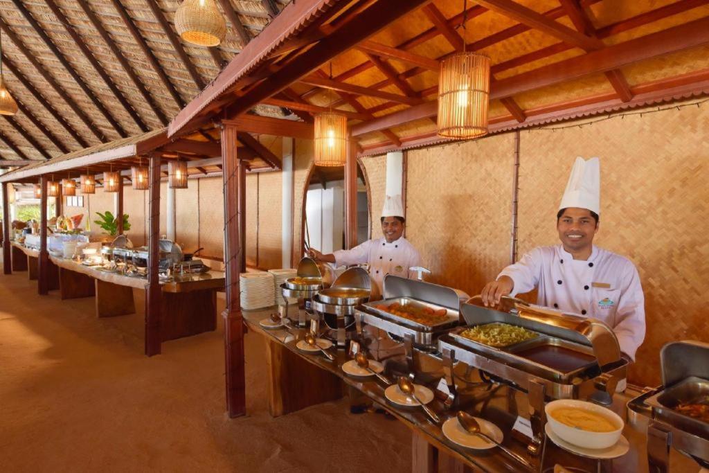 Angaga Island Resort And Spa Eksteriør billede