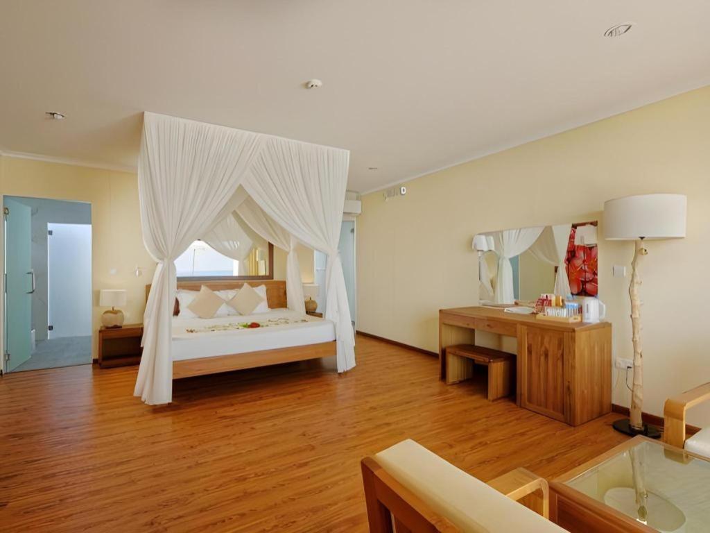 Angaga Island Resort And Spa Eksteriør billede